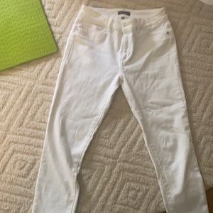 Great White jeans dl1961 size 27. Runs a bit small!